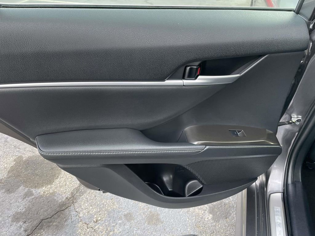 Used 2023 Toyota Camry XSE w/ Cold Weather Package image 22