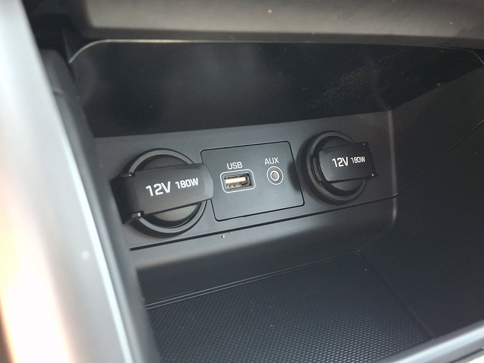 Used 2015 Hyundai Sonata Limited w/ Option Group 06 FWD image 24