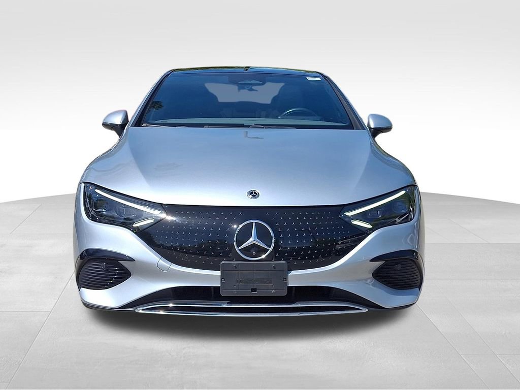Used 2023 Mercedes-Benz EQE 500 4MATIC Sedan w/ Digital Light Package image 2