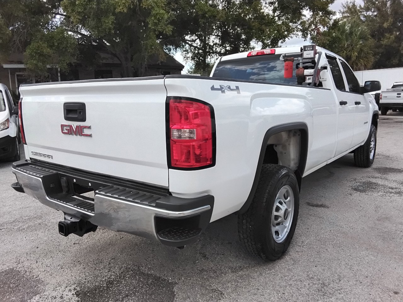 Used 2015 GMC Sierra 2500 4x4 Double Cab image 3