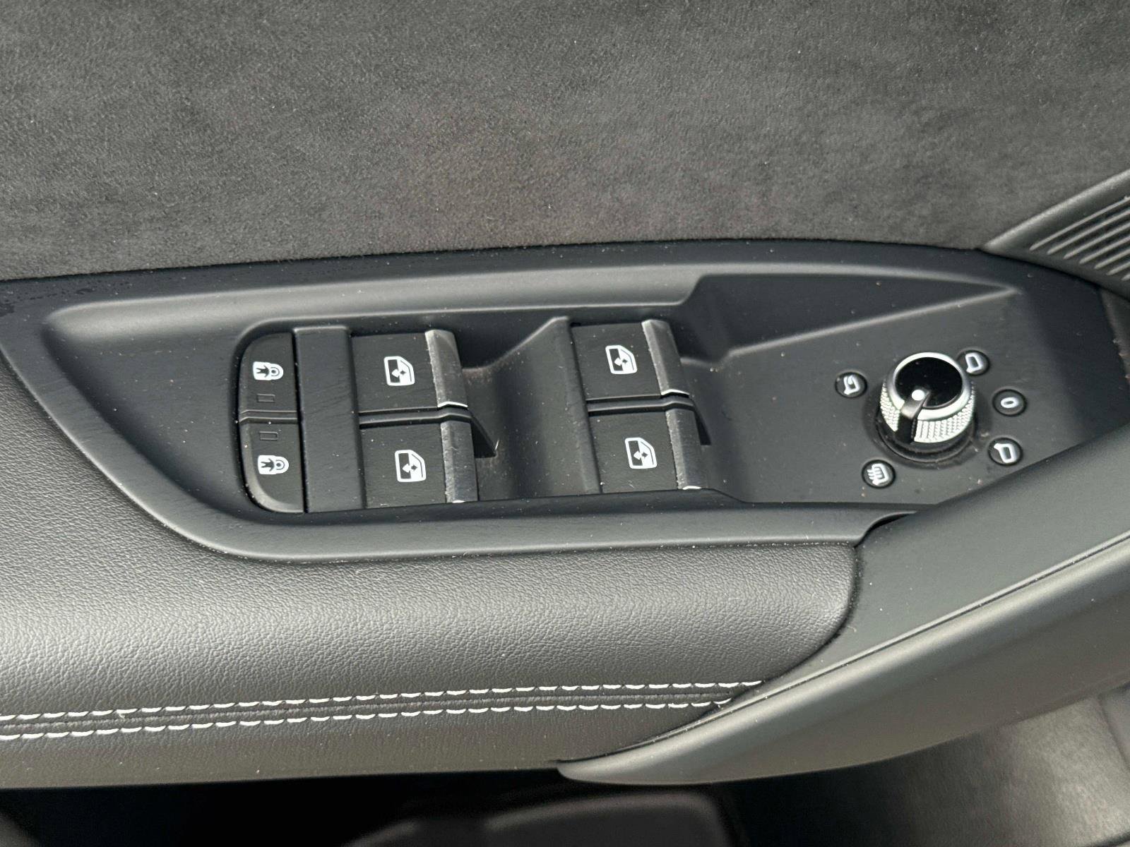 Used 2023 Audi SQ5 Prestige w/ Prestige Package image 20