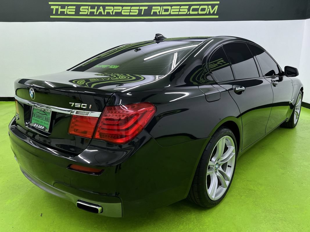 Used 2012 BMW 750i RWD image 10