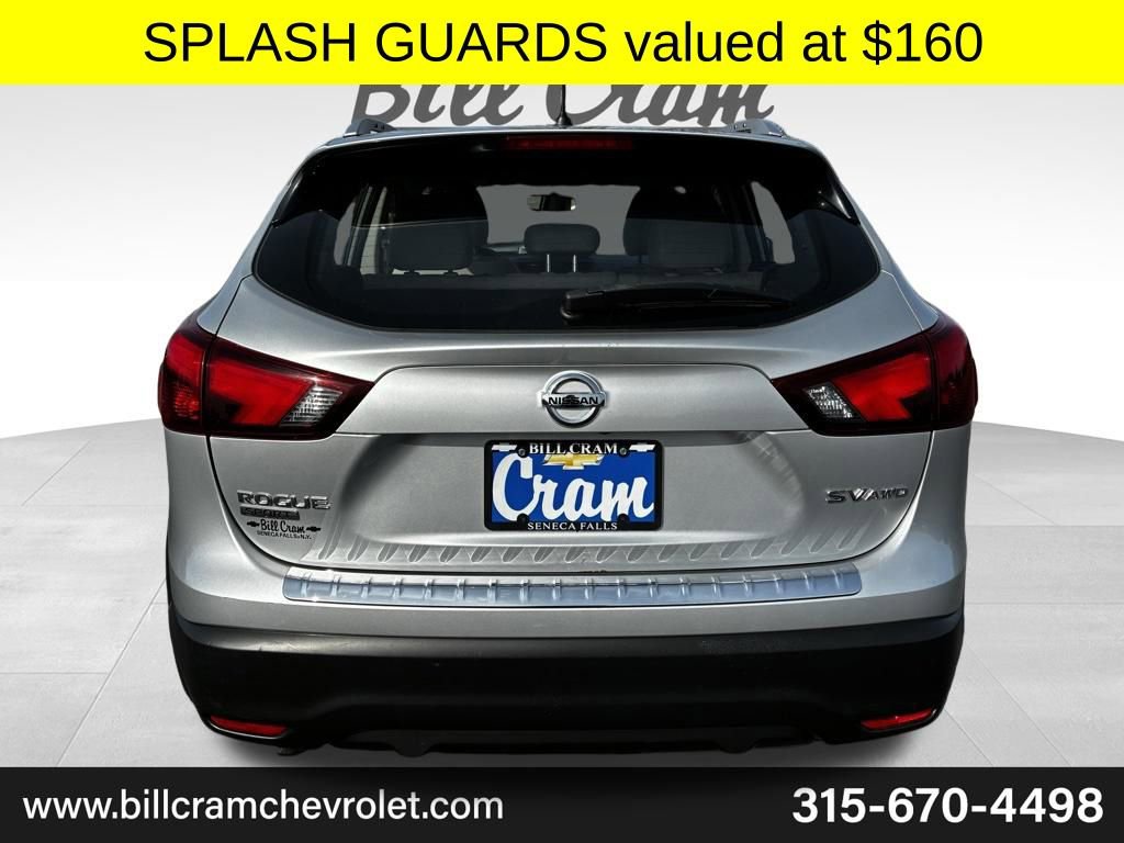 Used 2018 Nissan Rogue Sport SV w/ SV Technology Package image 6