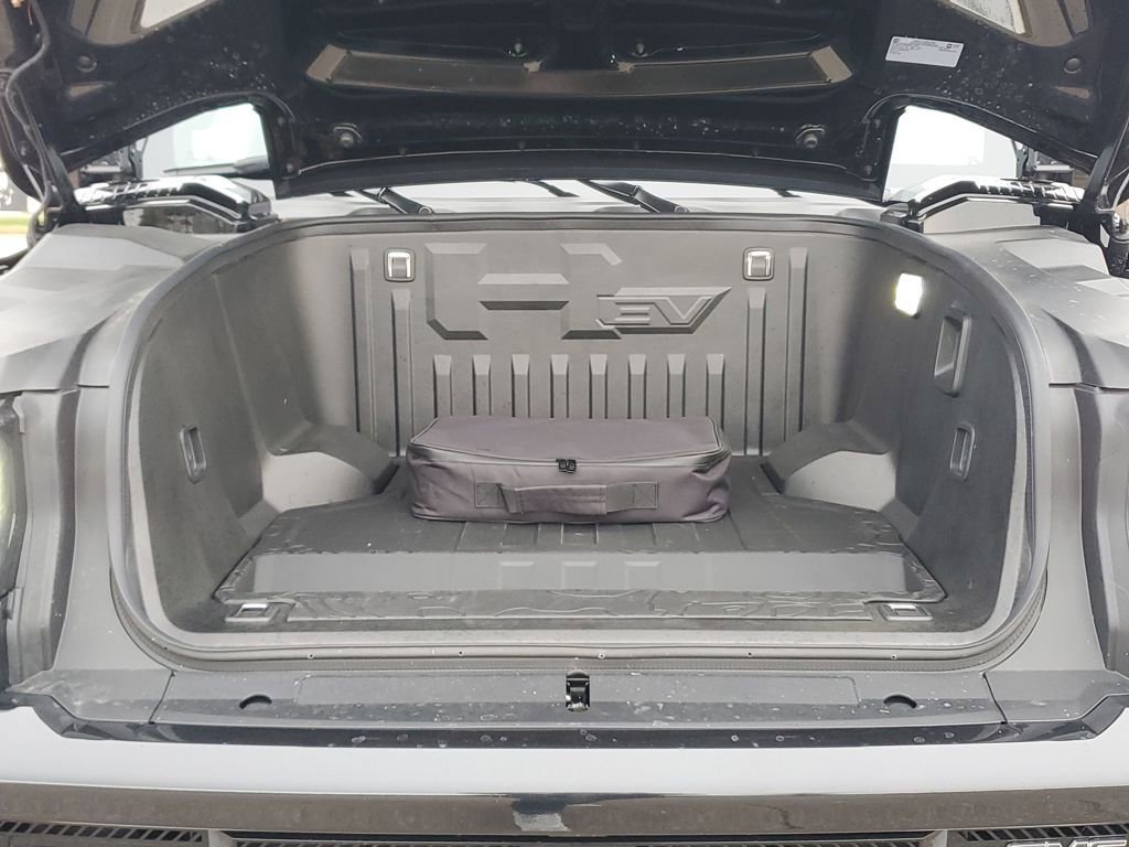 Certified 2024 GMC Hummer EV 2X w/ LPO, Illumination Package image 32