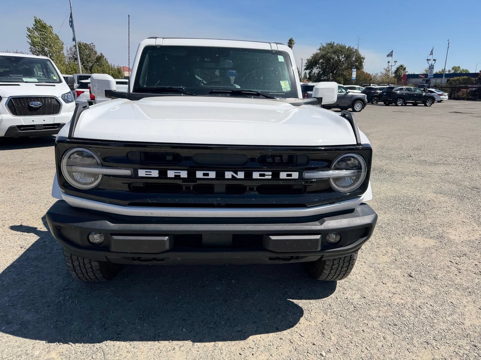 Used 2025 Ford Bronco Outer Banks AWD/4WD image 8