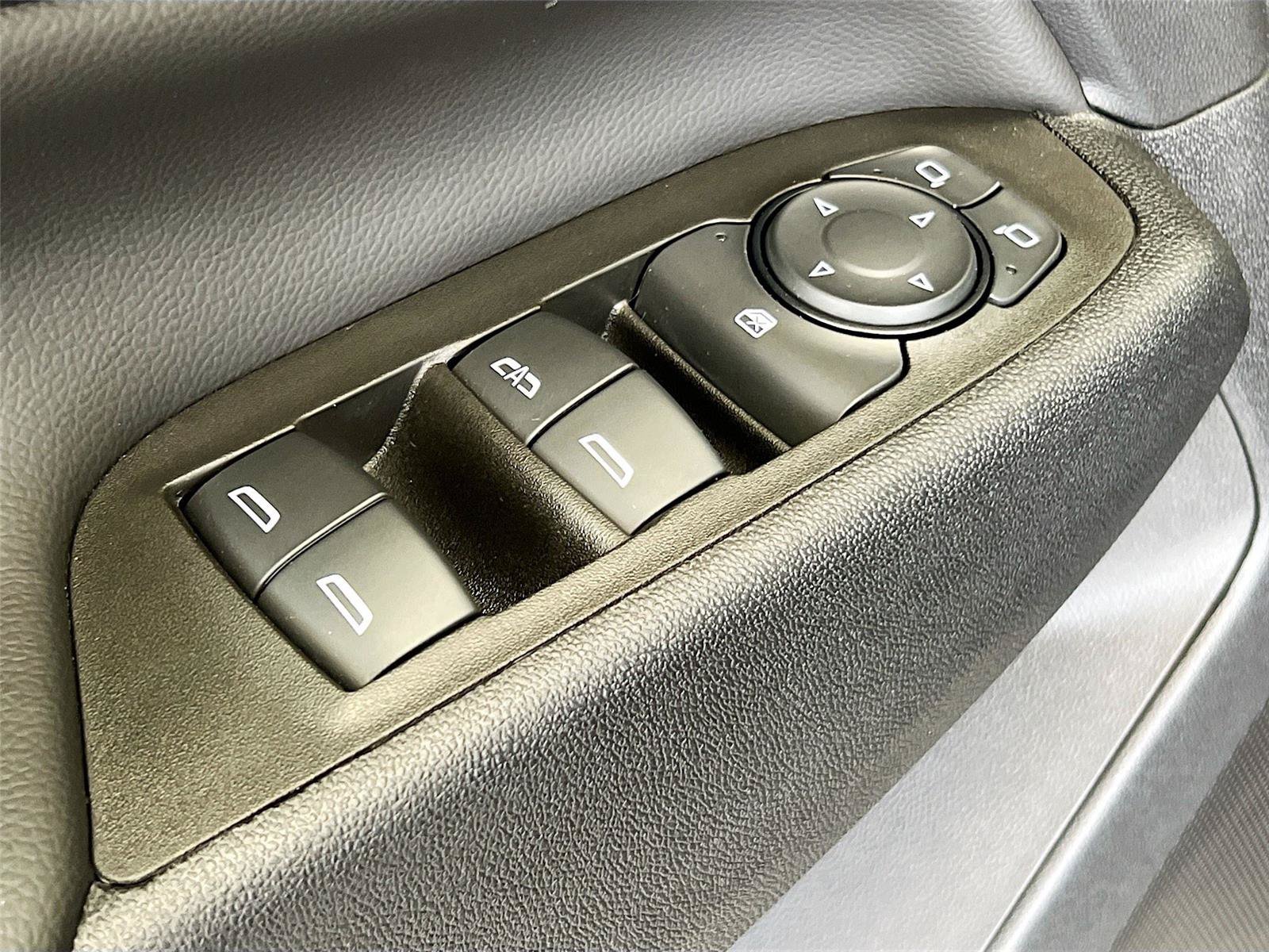 Used 2023 Chevrolet Equinox LT AWD/4WD image 19