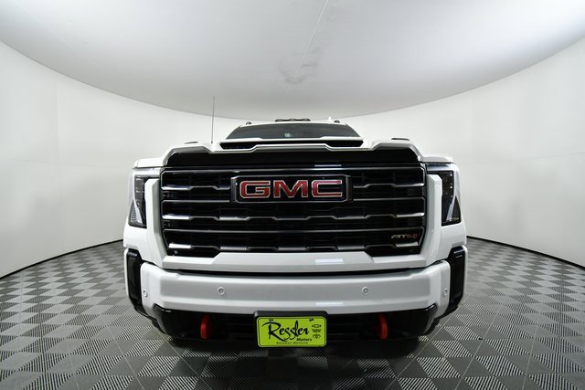 Used 2025 GMC Sierra 2500 AT4 w/ AT4 Premium Plus Package image 7