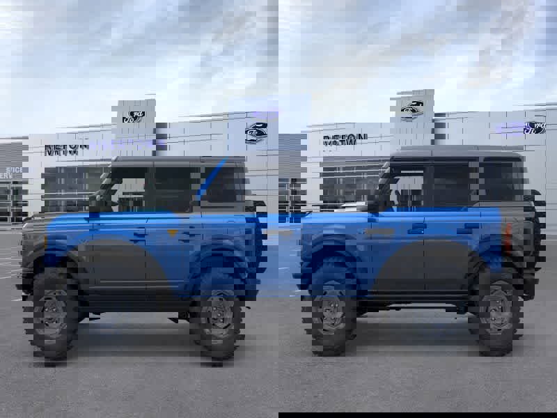 New 2025 Ford Bronco Badlands w/ Sasquatch Package image 3