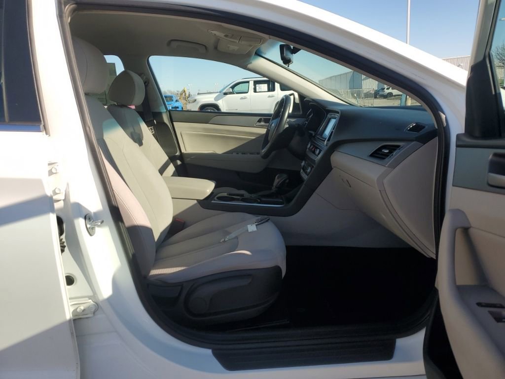 Used 2018 Hyundai Sonata SEL w/ Cargo Package image 36