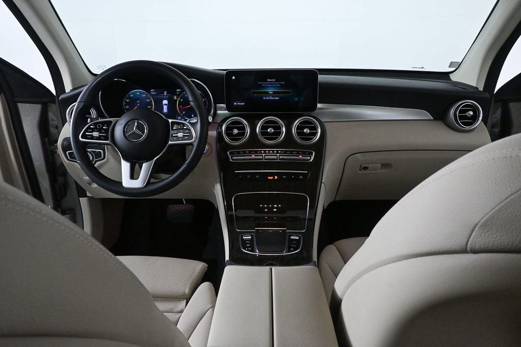 Certified 2022 Mercedes-Benz GLC 300 w/ Premium Package Lite image 17