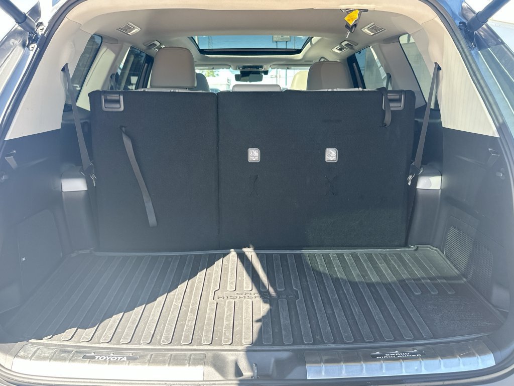 Used 2026 Toyota Grand Highlander AWD image 16