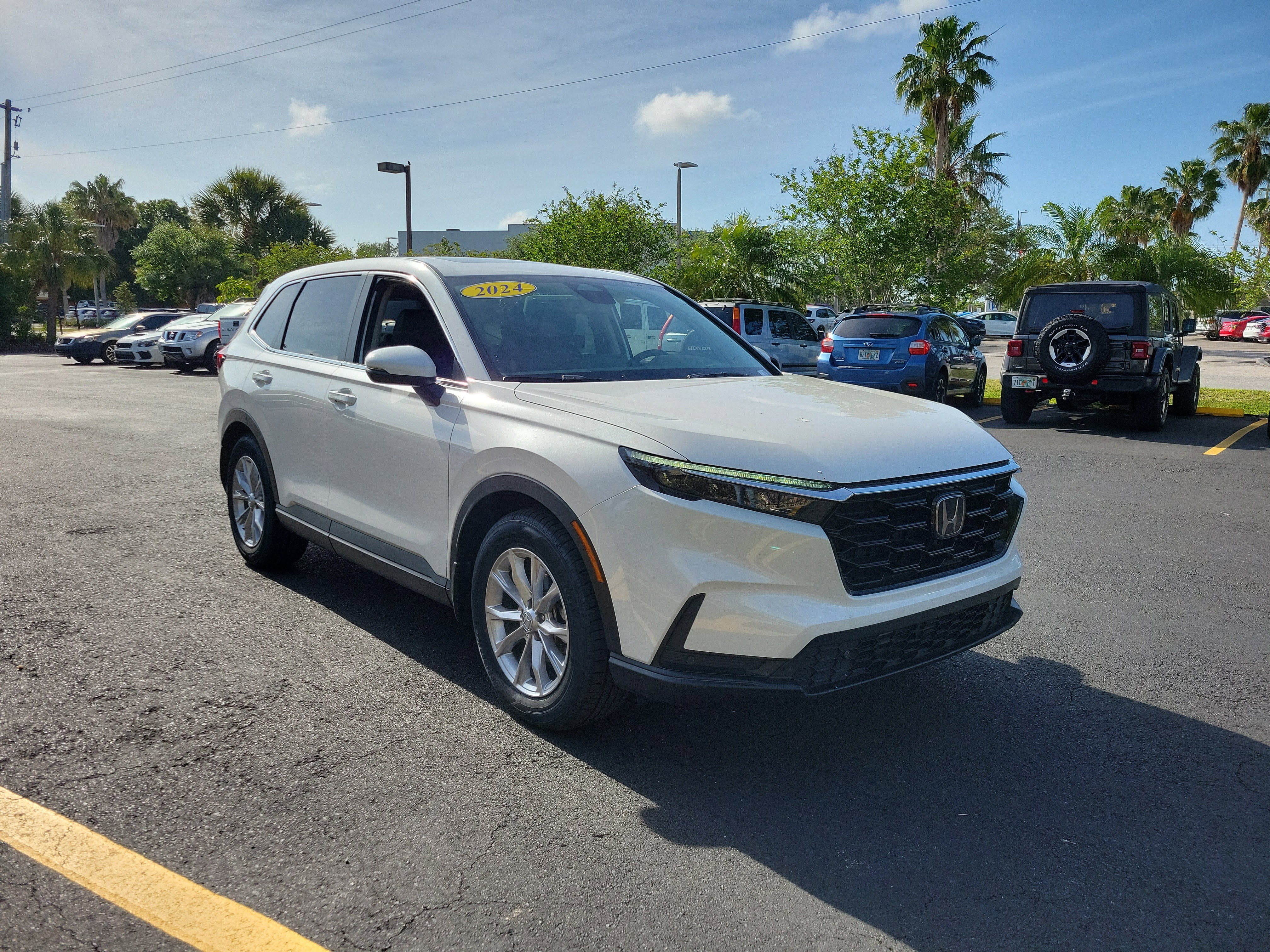 Used 2024 Honda CR-V EX-L image 2