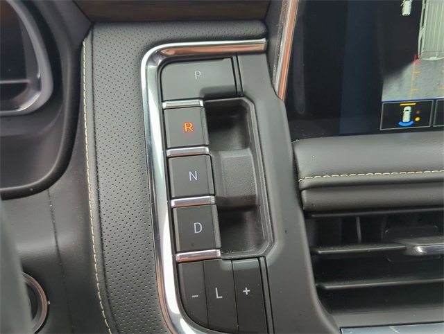 Certified 2024 Chevrolet Tahoe Premier w/ Premium Package image 15