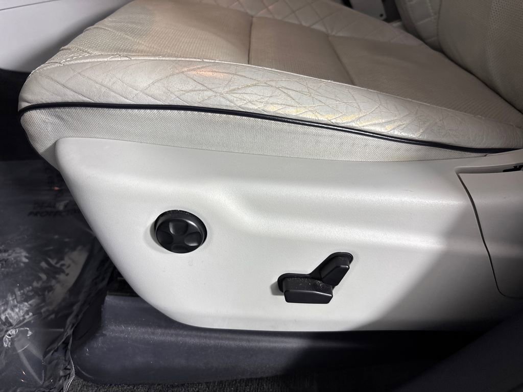 Used 2018 Jeep Grand Cherokee Summit image 9