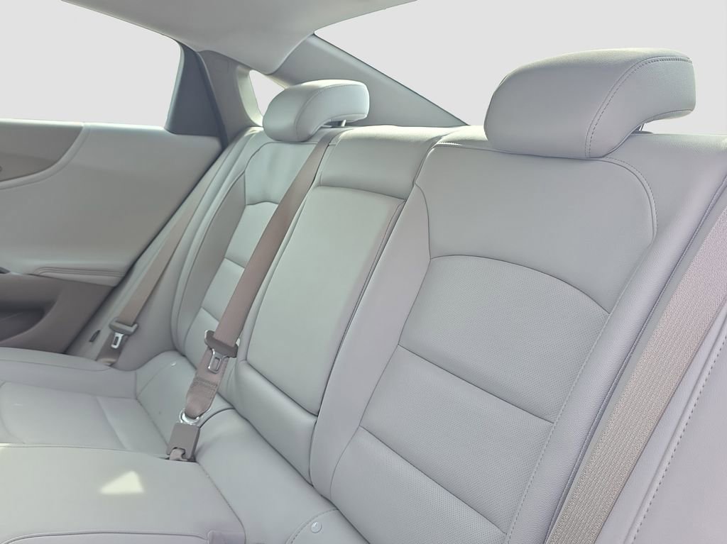 Used 2019 Chevrolet Malibu Premier w/ Sun and Wheel Package image 12