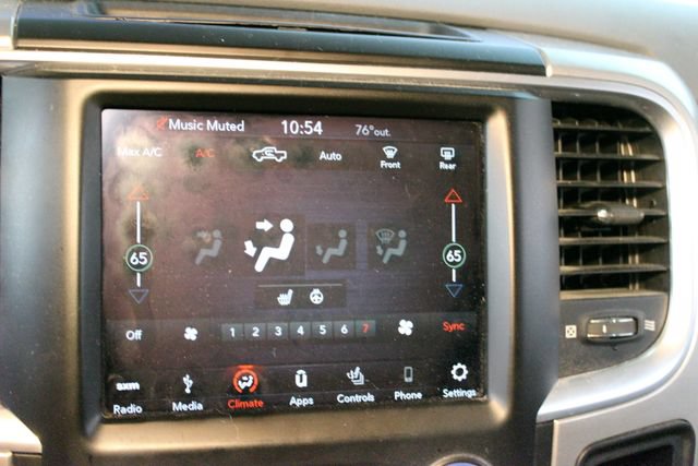 Used 2019 RAM 1500 Classic SLT w/ Black Appearance Group AWD/4WD image 22