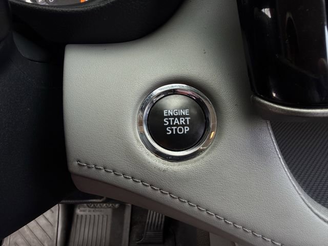 Used 2023 Toyota Highlander LE FWD image 23