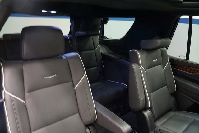 Certified 2023 Cadillac Escalade Premium Luxury image 17