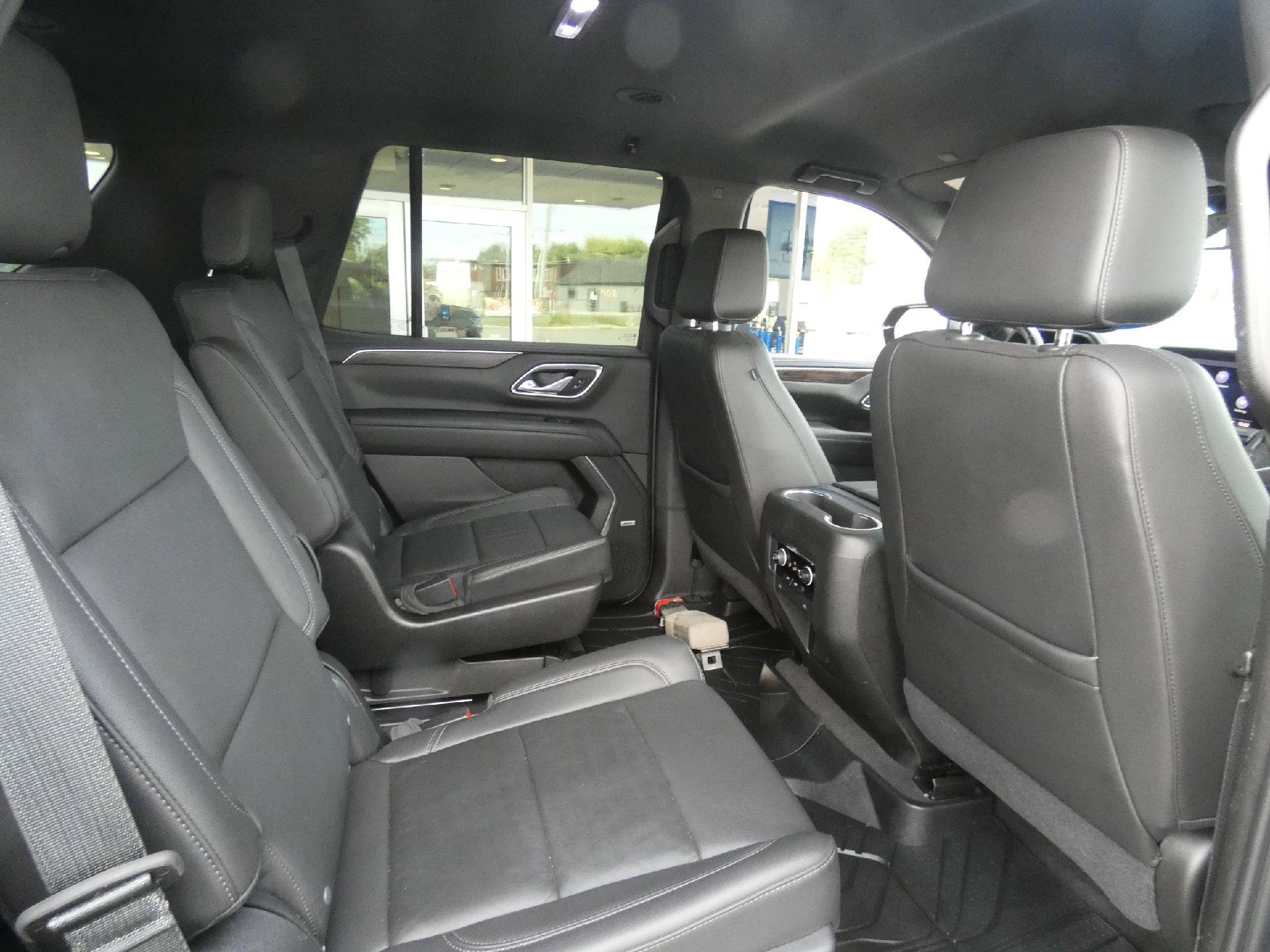 Used 2021 Chevrolet Tahoe LT AWD/4WD image 16
