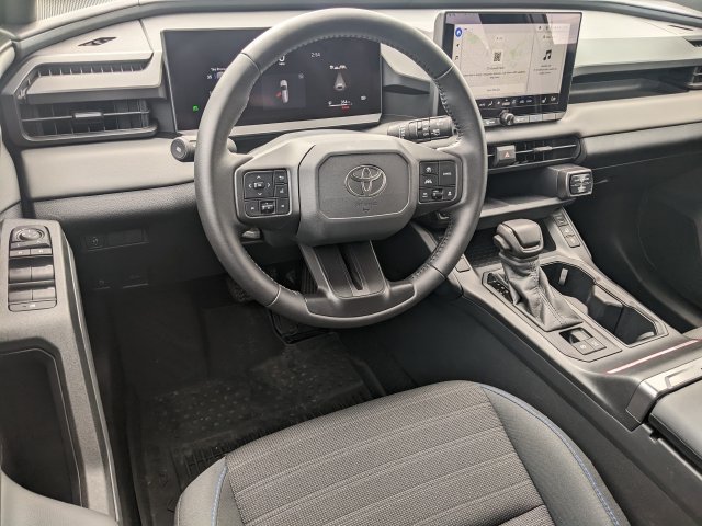 Used 2026 Toyota RAV4 SE AWD/4WD image 7