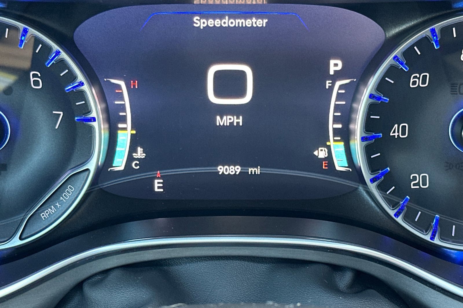 Used 2024 Chrysler Pacifica Limited w/ Uconnect Theater Family Group image 26