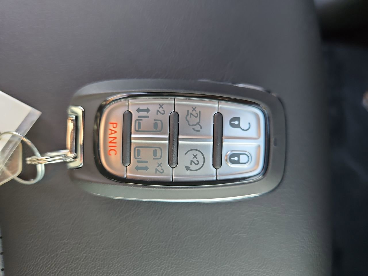 New 2026 Chrysler Pacifica Select image 34