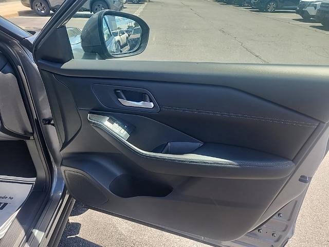 Certified 2026 Nissan Rogue SL AWD/4WD image 30
