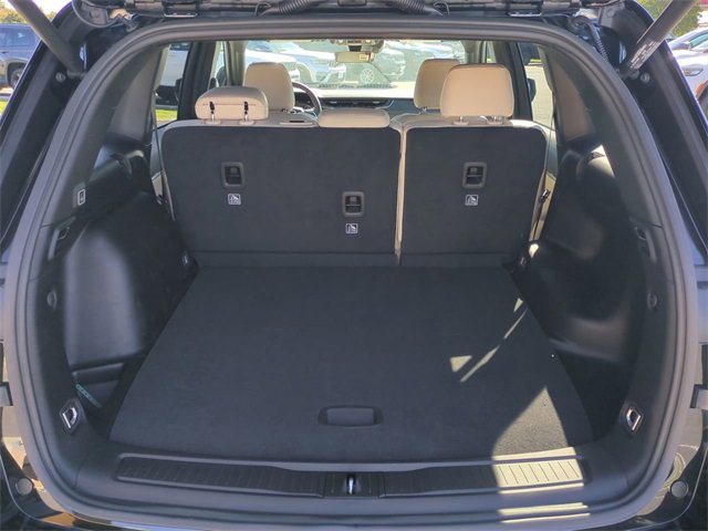 New 2025 Jeep Grand Cherokee Limited w/ Trailer Tow Package image 13