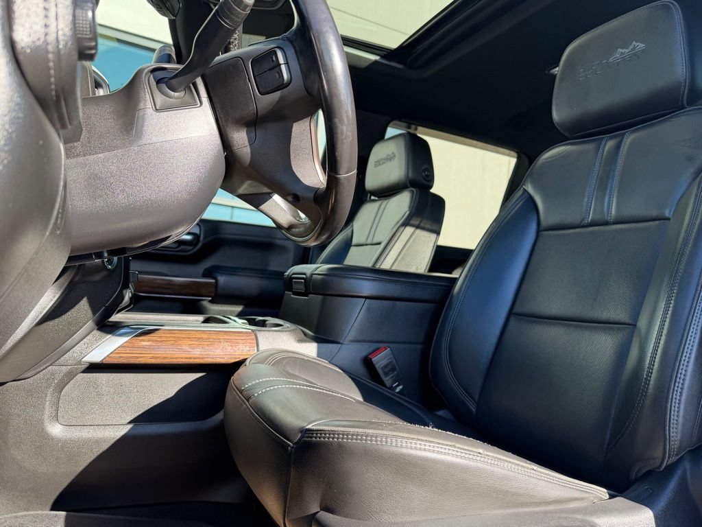 Used 2020 Chevrolet Silverado 2500 High Country w/ Technology Package AWD/4WD image 10