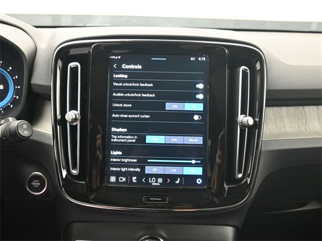 Used 2024 Volvo XC40 B5 Plus w/ Climate Package image 17