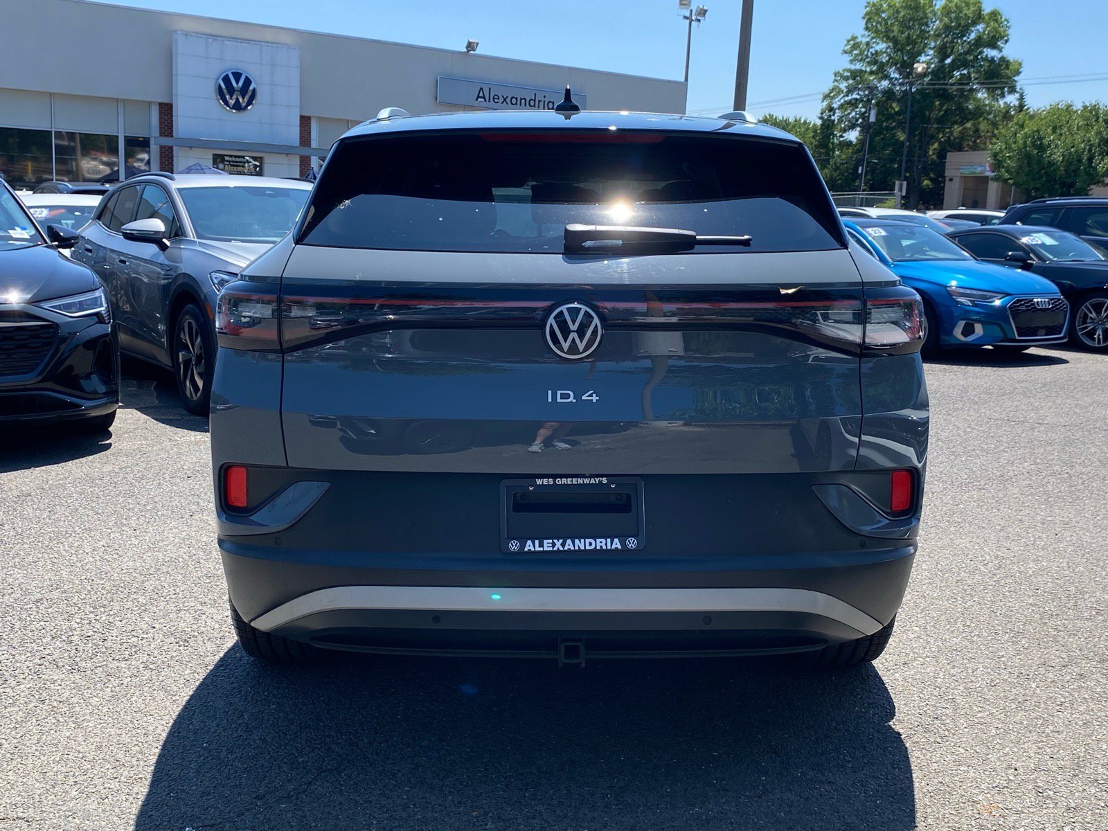 Certified 2023 Volkswagen ID.4 Pro S Plus AWD/4WD image 3