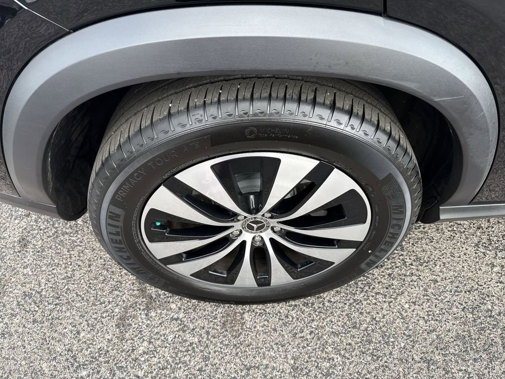 Used 2025 Mercedes-Benz GLE 350 4MATIC image 40