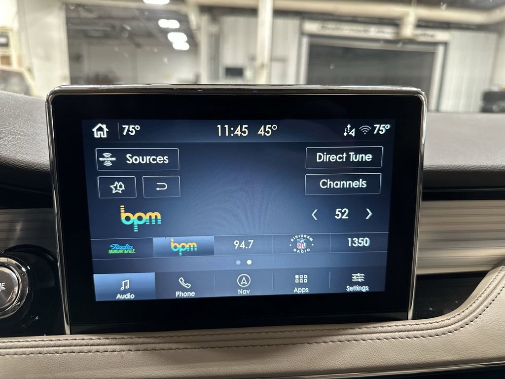 Certified 2022 Lincoln Corsair AWD w/ Equipment Group 101A image 12