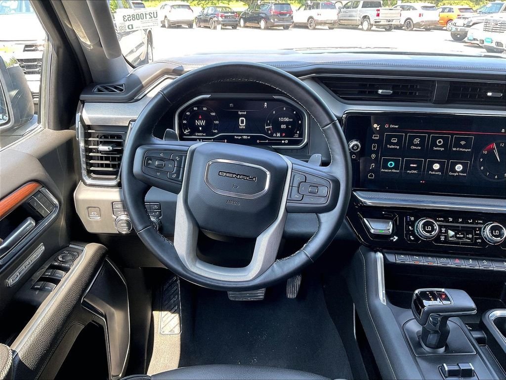 Used 2023 GMC Sierra 1500 Denali w/ Technology Package AWD/4WD image 17