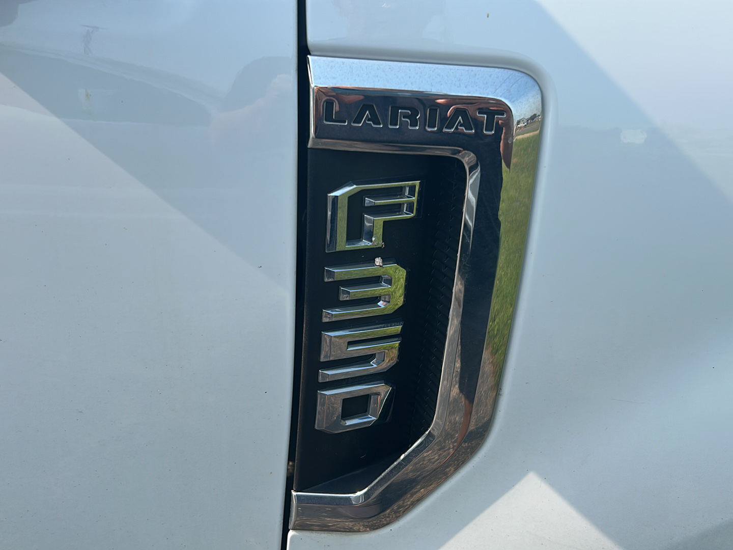 Used 2022 Ford F350 Lariat w/ Lariat Ultimate Package AWD/4WD image 5