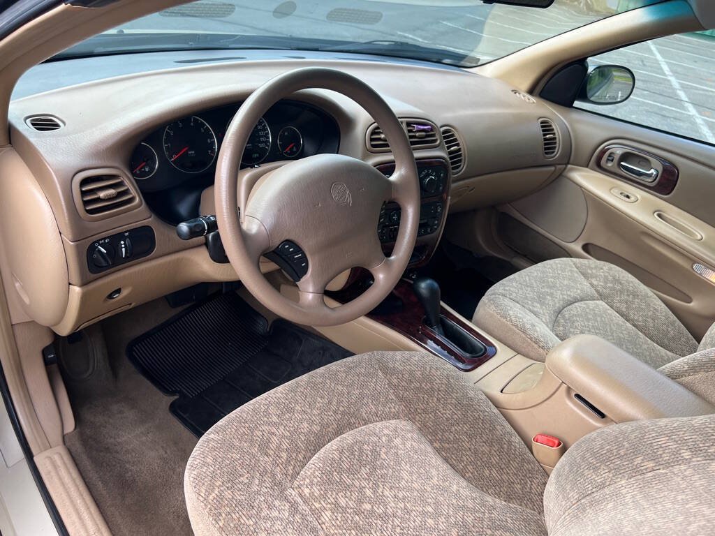 Used 2000 Chrysler Concorde LX FWD image 10