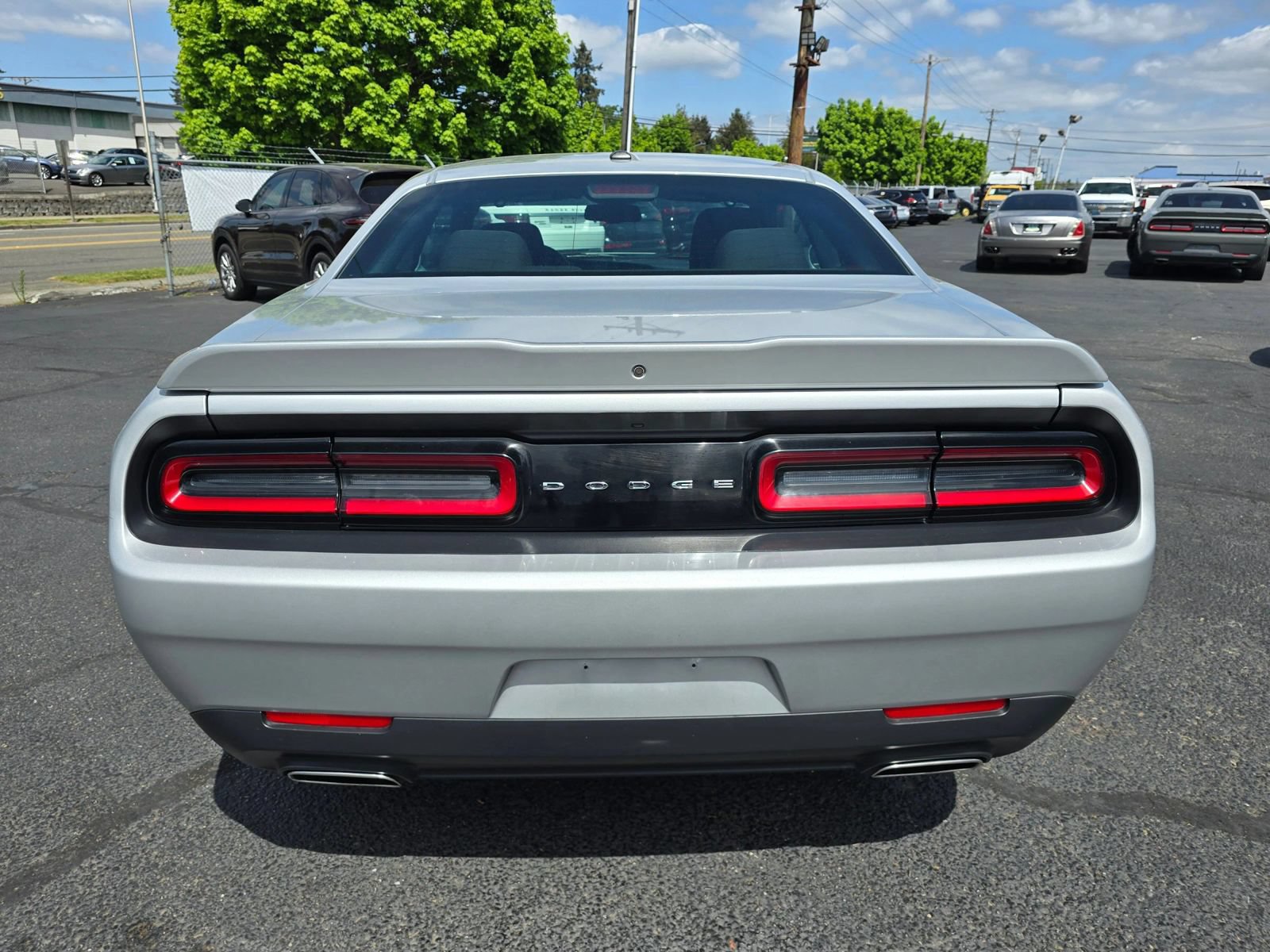 Used 2020 Dodge Challenger SXT RWD image 5
