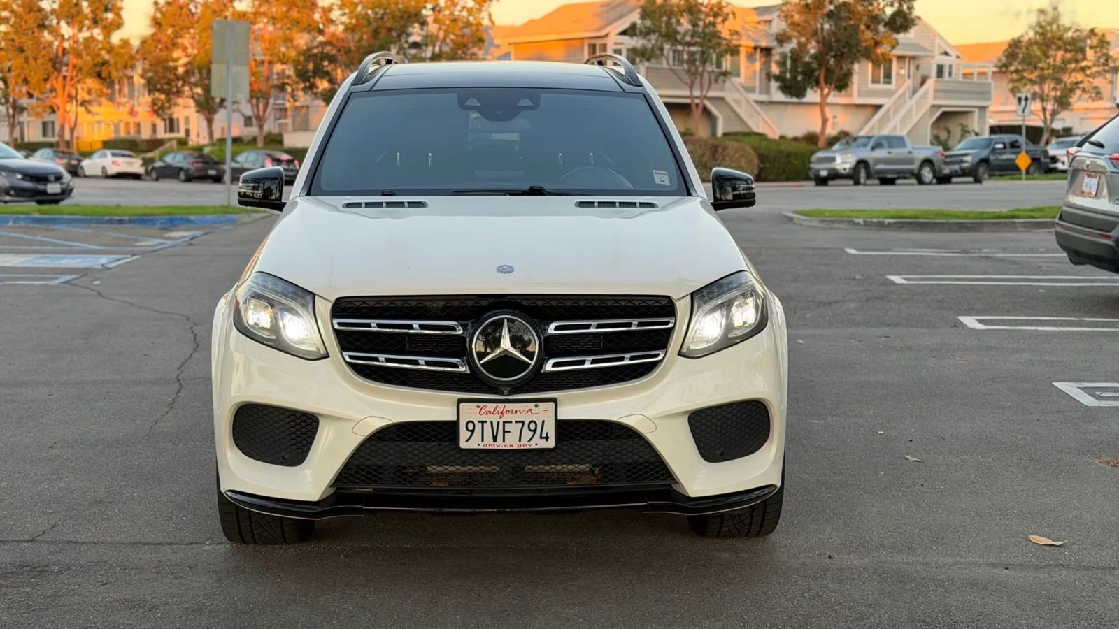 Used 2017 Mercedes-Benz GLS 550 4MATIC image 3