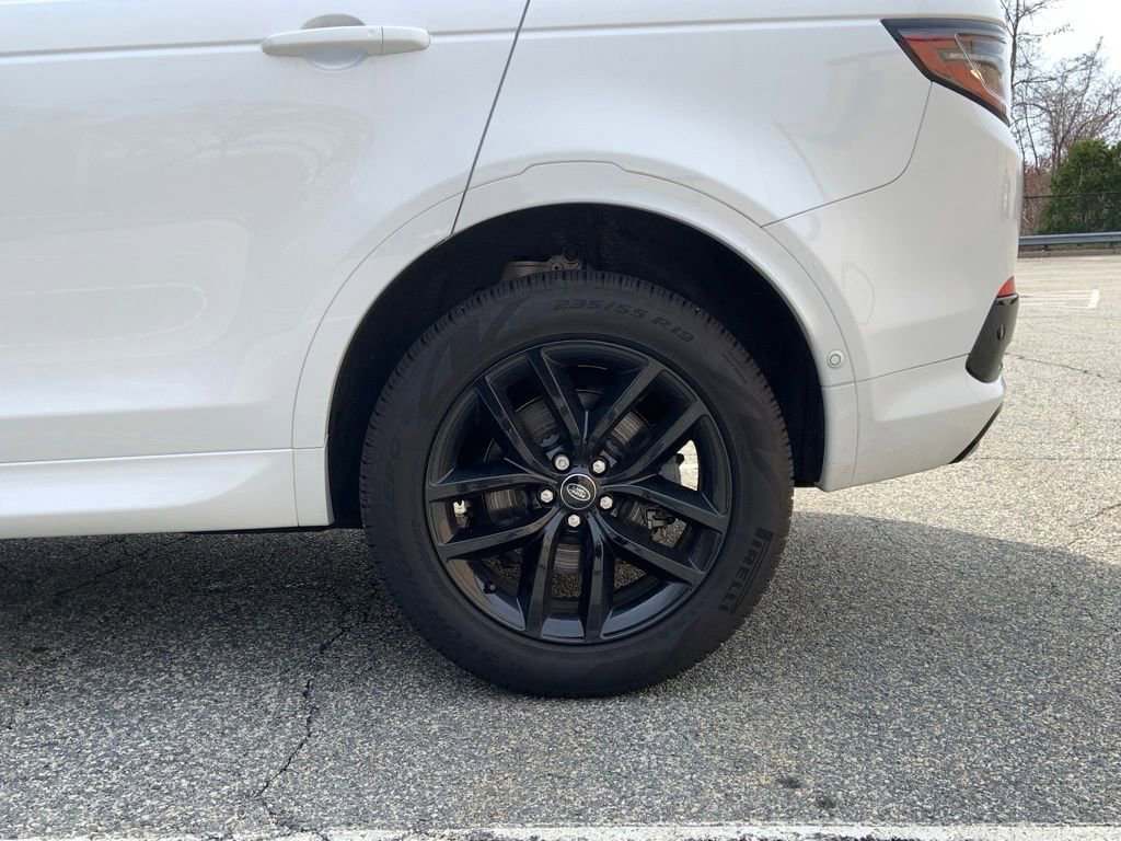 Certified 2024 Land Rover Discovery Sport S AWD/4WD image 11
