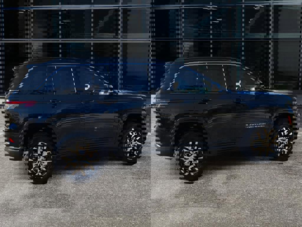 New 2025 Jeep Grand Cherokee Limited image 8