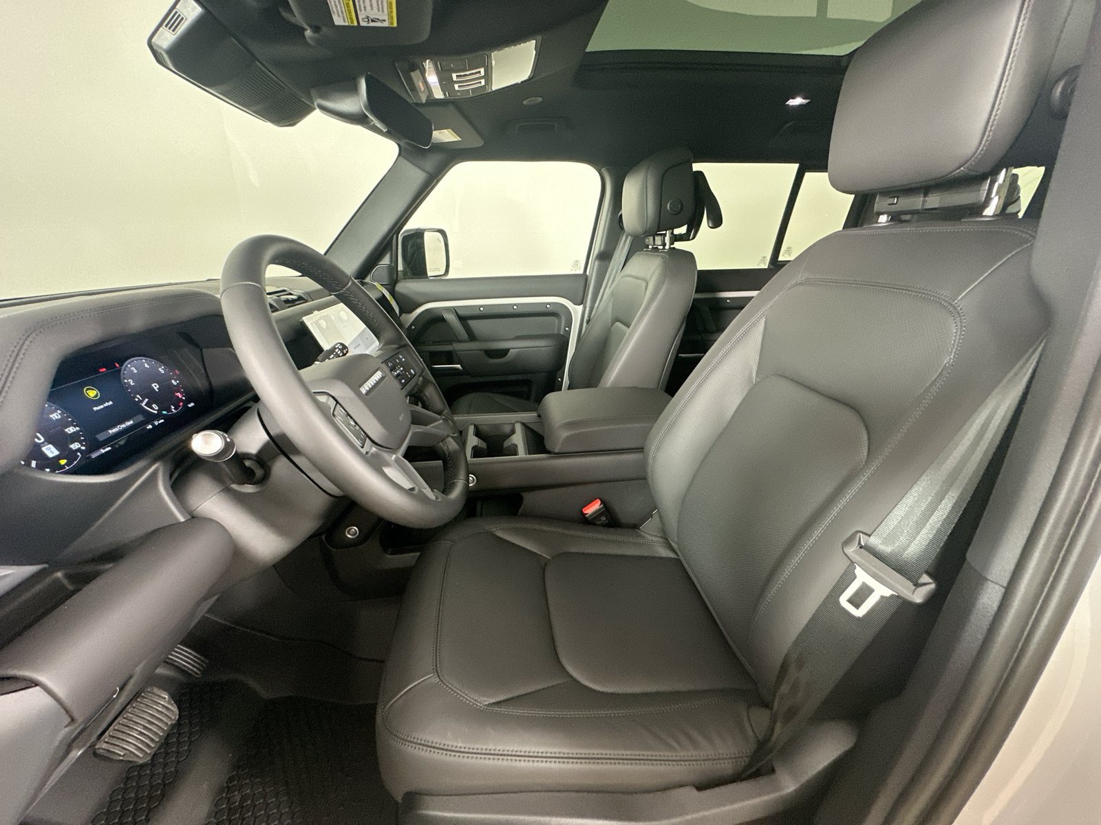 New 2026 Land Rover Defender 110 X-Dynamic SE AWD/4WD image 39