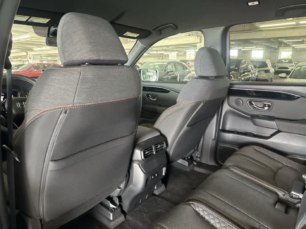 New 2026 Honda Pilot Sport image 21
