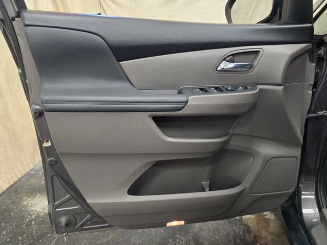 Used 2015 Honda Odyssey EX image 12