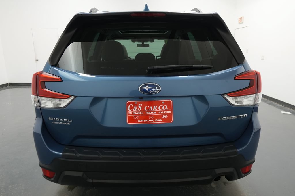 Used 2021 Subaru Forester Premium AWD/4WD image 8