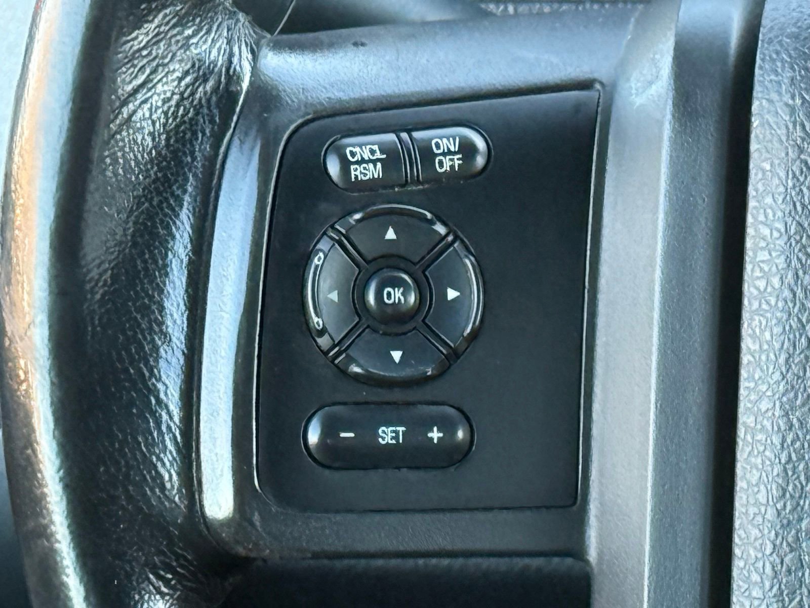 Used 2015 Ford F350 Lariat w/ Lariat Chrome Package image 26