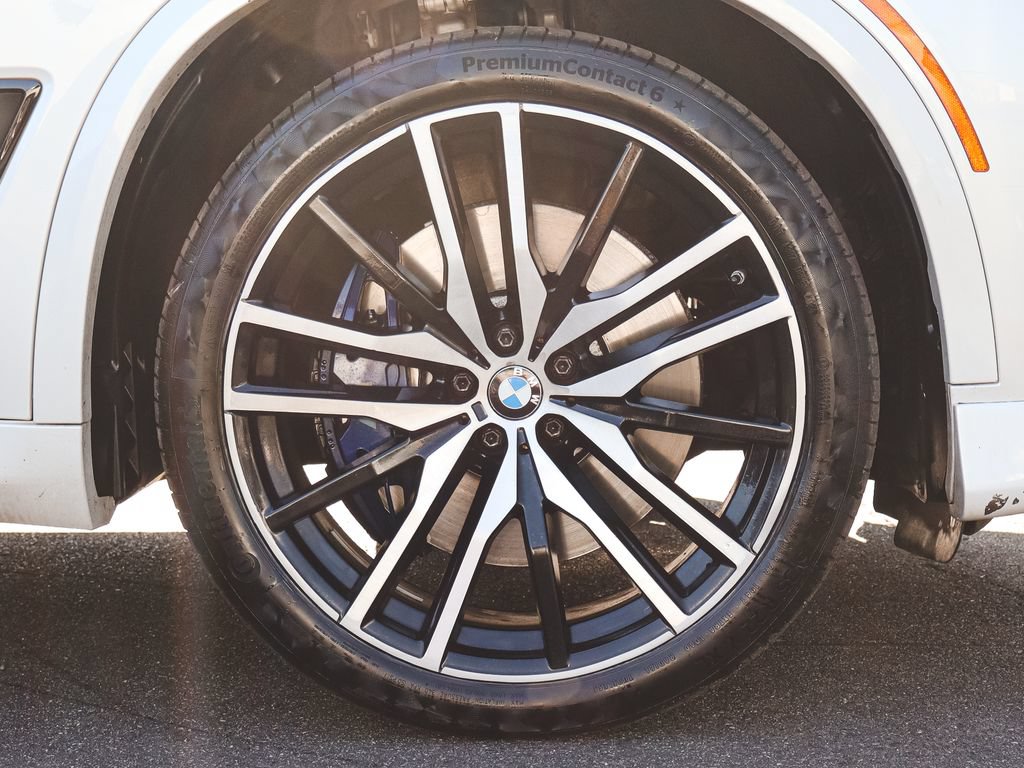 Used 2020 BMW X5 M50i w/ Executive Package AWD/4WD image 65