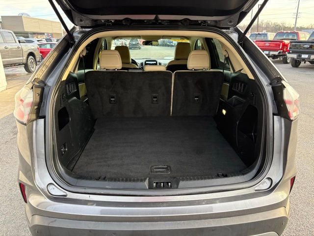 Used 2022 Ford Edge SEL image 32