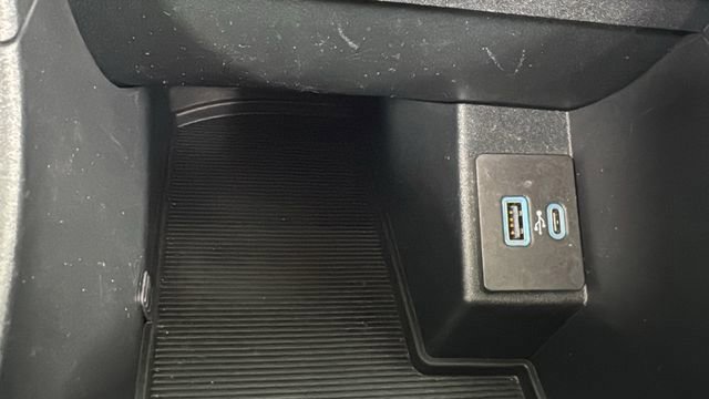 Used 2024 Ford Edge SE AWD/4WD image 28