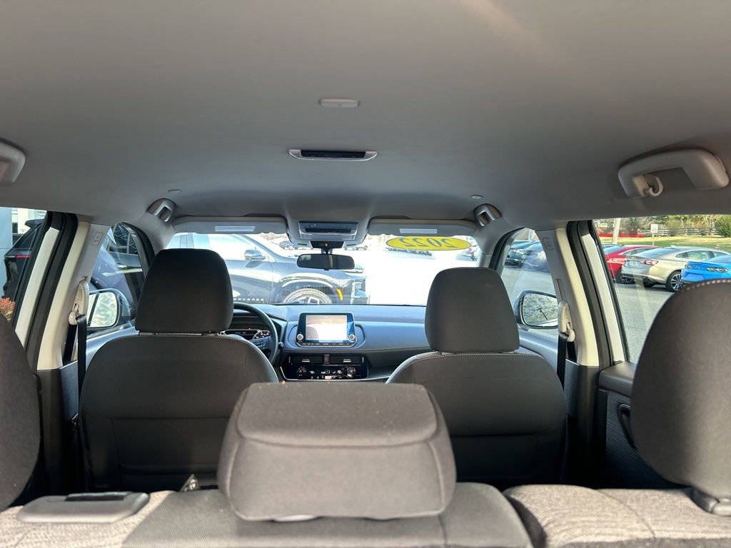 Used 2022 Nissan Rogue SV image 8
