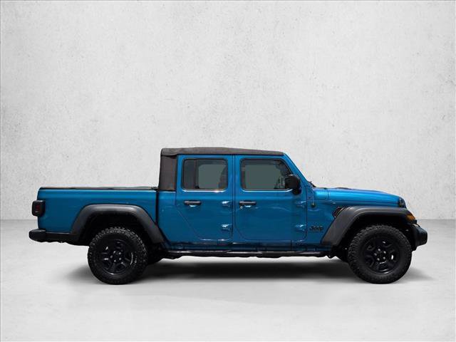 Used 2022 Jeep Gladiator Sport AWD/4WD image 4